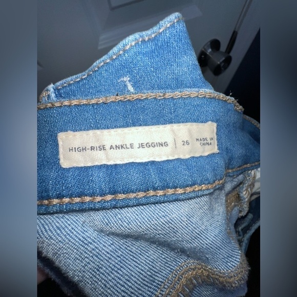 Pacsun Women’s 26 High Rise Ankle Jeans Distressed Button Fly Super Stretch 2 - Picture 10 of 16